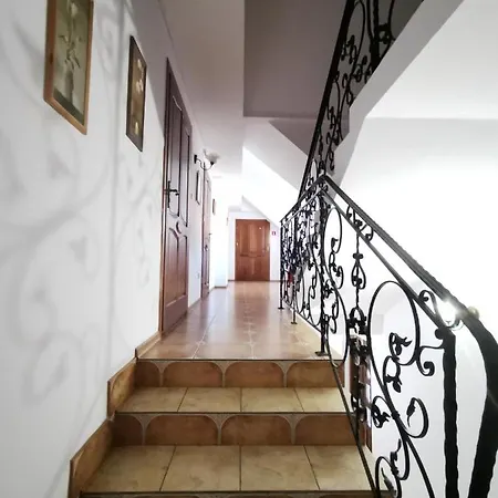 Grodzisko Do Wynajecia 库瑞尼卡慕斯卡