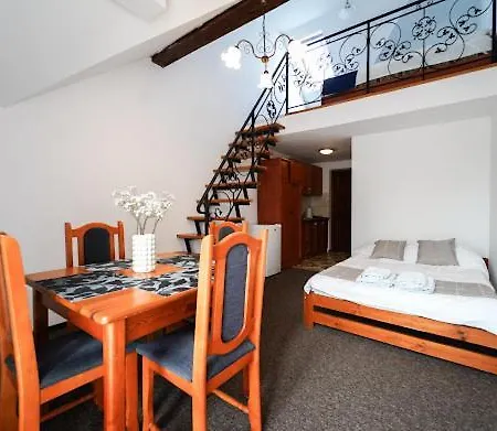 ホームステイ Grodzisko Do Wynajecia *