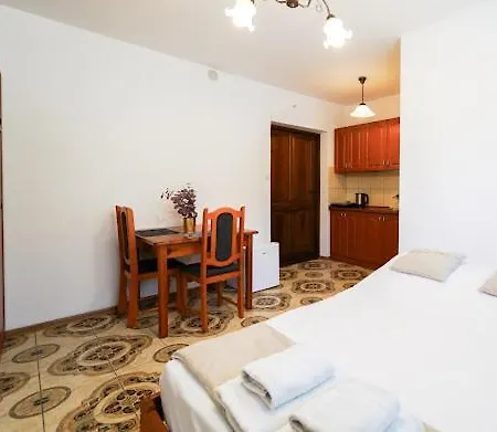 Grodzisko Do Wynajecia 库瑞尼卡慕斯卡