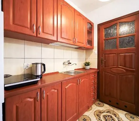 Grodzisko Do Wynajecia * 库瑞尼卡慕斯卡