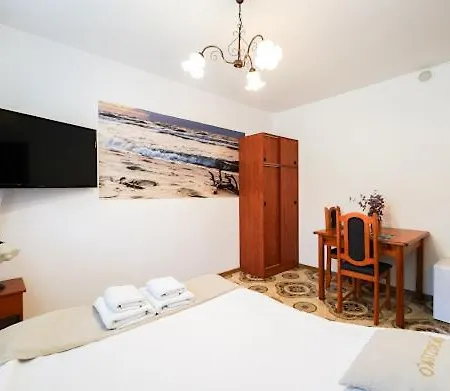 Grodzisko Do Wynajecia Quarto em Acomodações Particulares